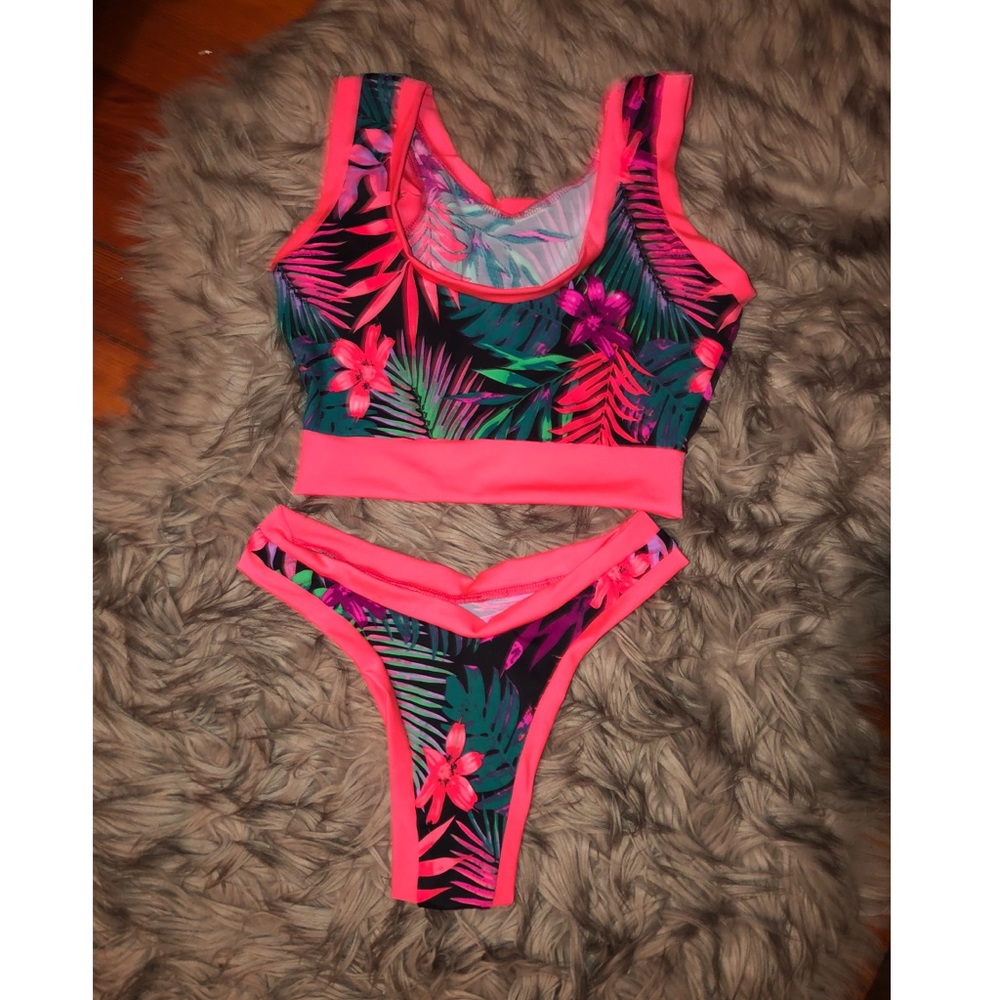 Floral design two piece